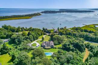 Shelter Island Harborview Traditional Bordering Preserve