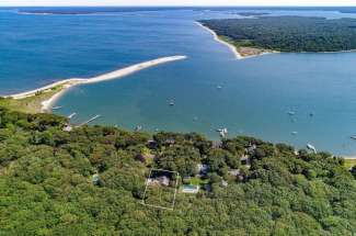 Shelter Island Ram Island Traditional Close to Preserve